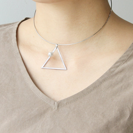 Wire necklace thick gold