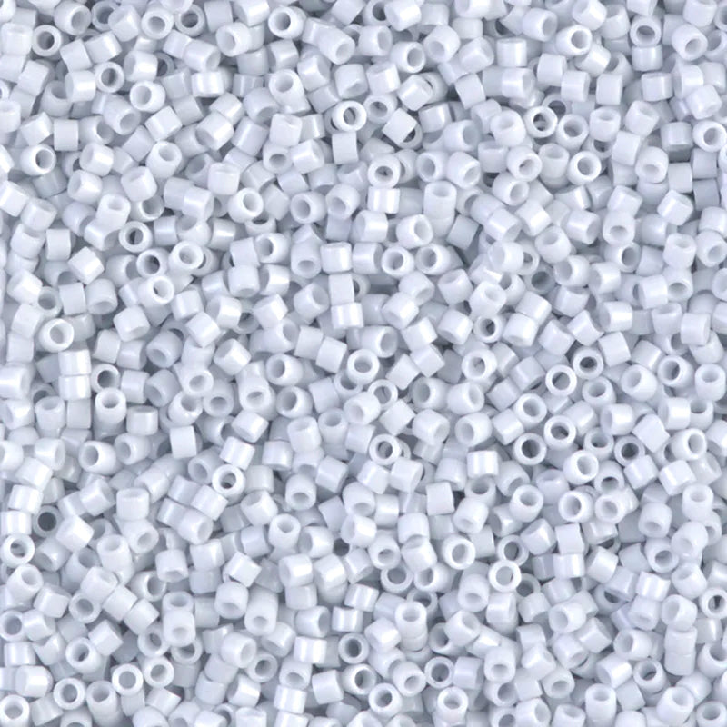 MIYUKI Delica Beads DB209