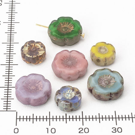 Czech Table Cut Hawaiian Flower Lt. Sapphire Picasso