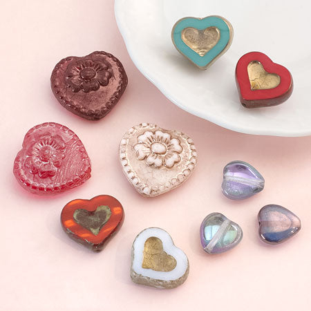 Czech Tablecut Heart White, Arabaster/G