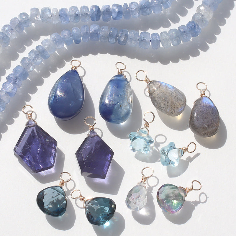 Natural stone button cut sapphire (light blue) (natural)