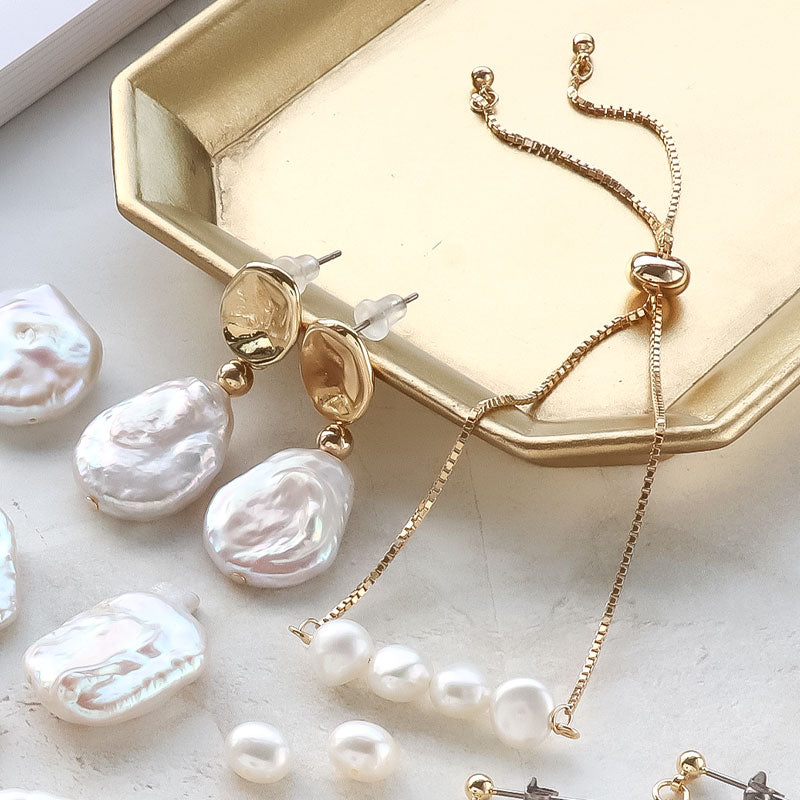 Freshwater pearl flat baroque white