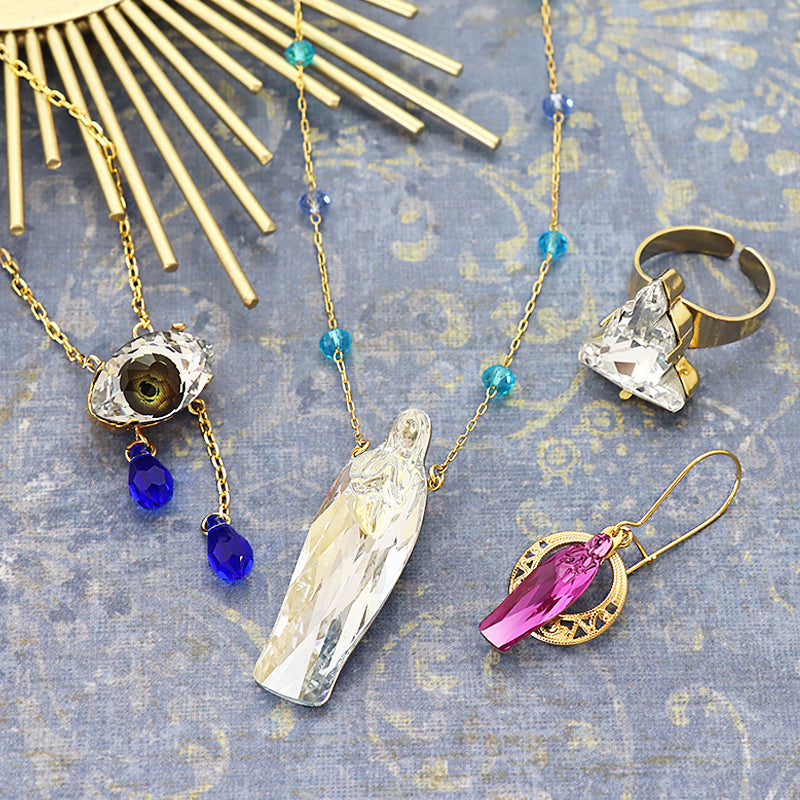 Kiwa crystals