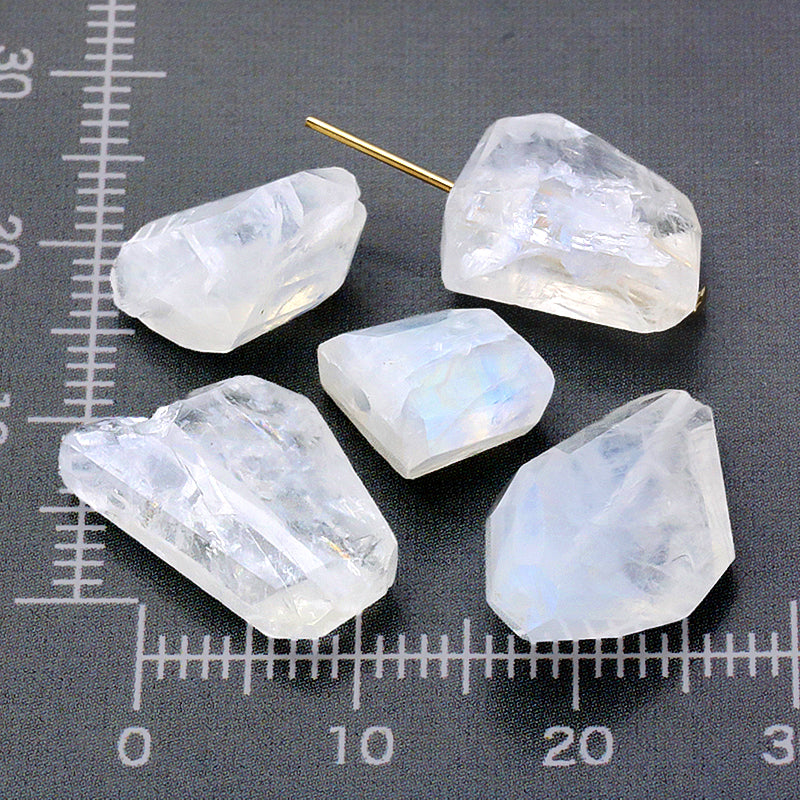 Natural stone tumble cut moonstone (natural)