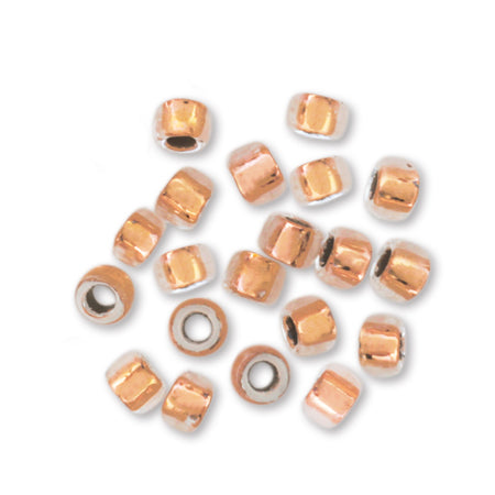 TOHO特小ビーズ No.740