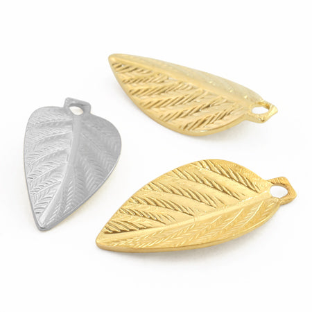 Metal charm T-190 gold