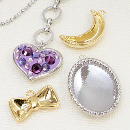 Clay base pendant with 1 heart, rhodium color