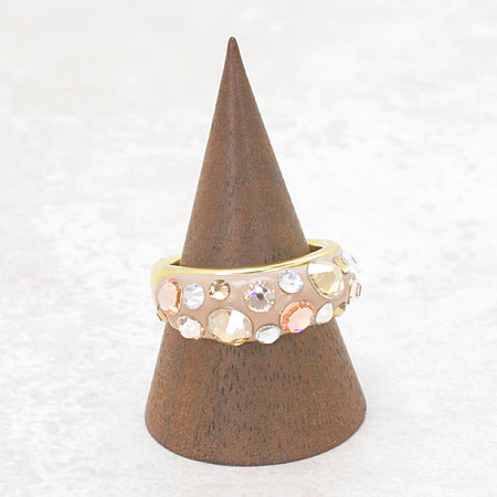 Clay foundation ring oval rhodium collar