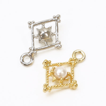 Domestic character charm with pearl/G/G