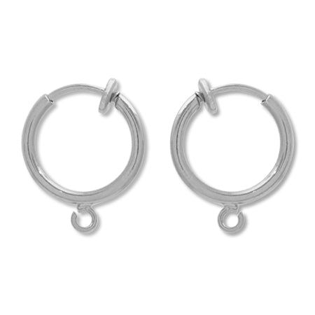 Loyhum color in earrings