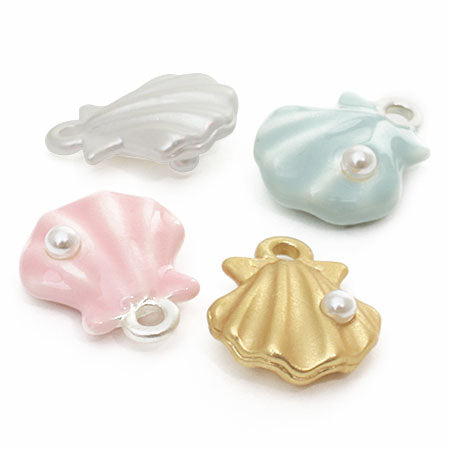 Charm Marine Pearl Shell Matte Gold