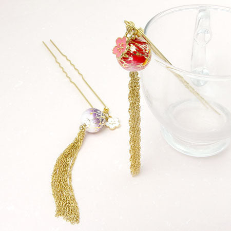 Arabesque beads gold line purple