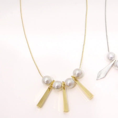 メタルパーツ スティック四角錘横穴 ゴールド