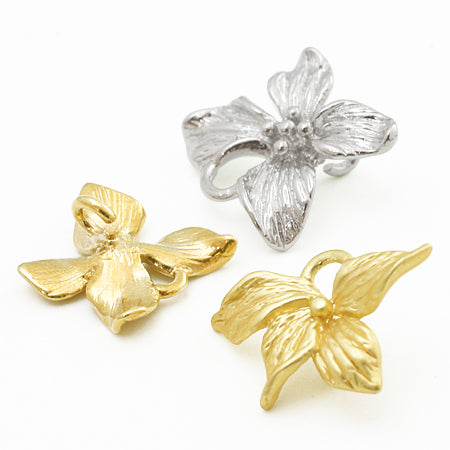 Charm Botanical 4 Petal Flower Matte Gold