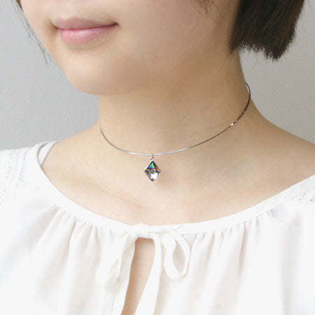 Kiwa crystals