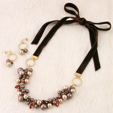 5810 Velvet Brown