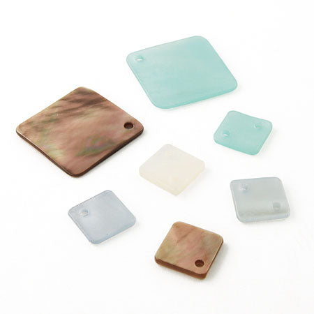 シェルパーツ 菱形 2穴 ブルー【アウトレット】