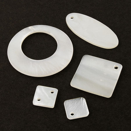 シェルパーツ 菱形 2穴 ホワイト【アウトレット】