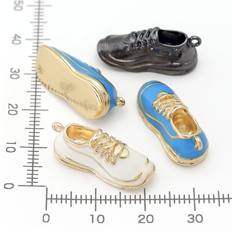 チャーム ランニングシューズ ガンメタ