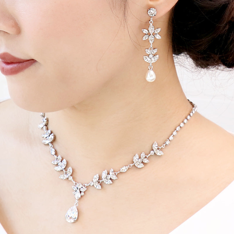 【KIWA BRIDAL】KBN-4 リーフドロップ ネックレス