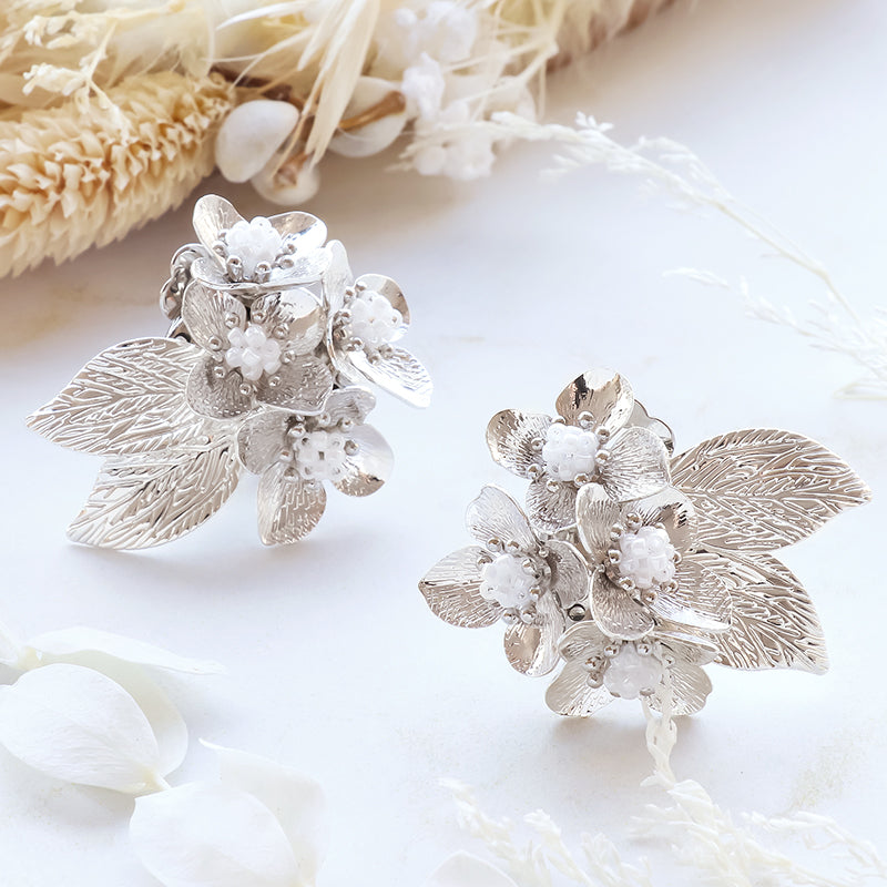 【KIWA BRIDAL】KBE-9 ハイドレンジア イヤリング シルバー
