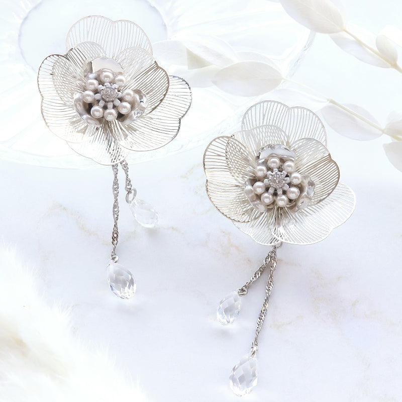 【KIWA BRIDAL】KBE-11 シアーフラワー イヤリング シルバー