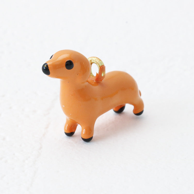 Spanish charm Dachshund 1 can Brown