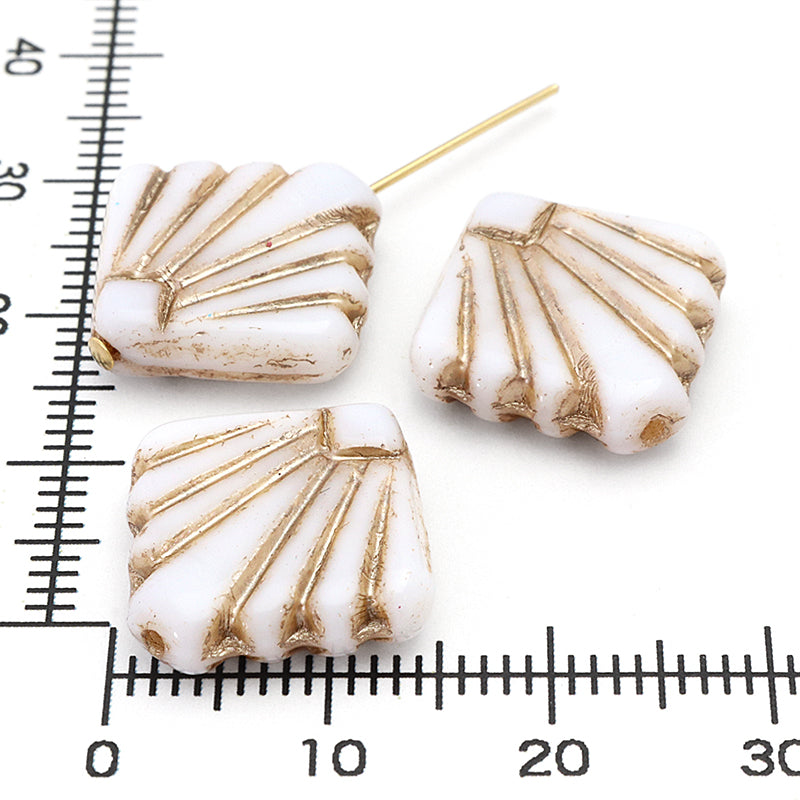 チェコ ダイヤシェル チョークホワイト/B