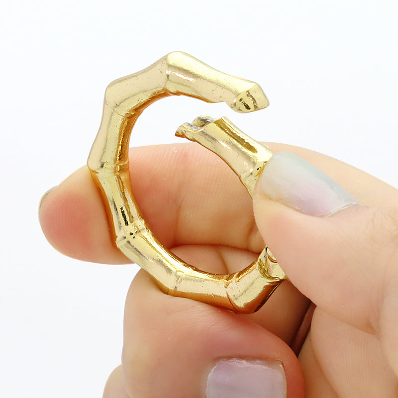 Carabiner patterned lines nickel
