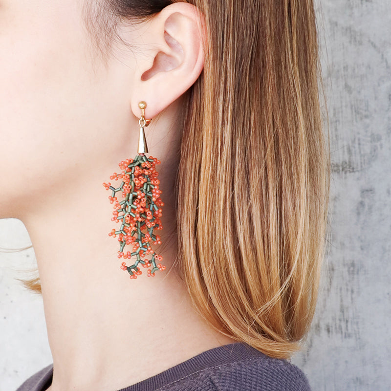 キット BRANCH earrings 小枝のイヤリング