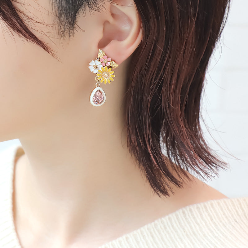レシピNo.KR1081 貴和クリスタルとエポ石座のフラワーイヤリング
