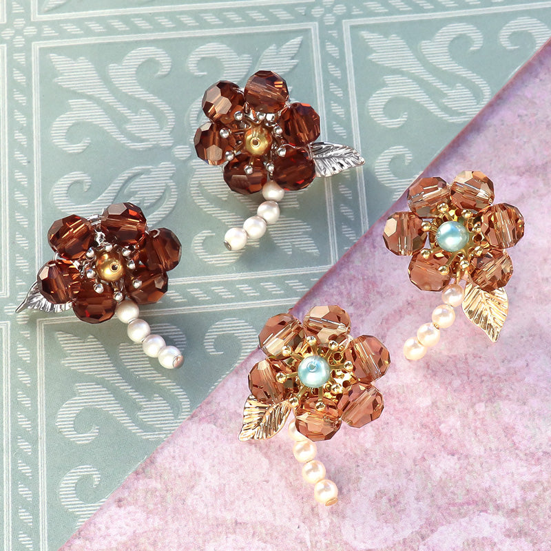 Recipe No.KR1282Kiwa crystalsflower earrings