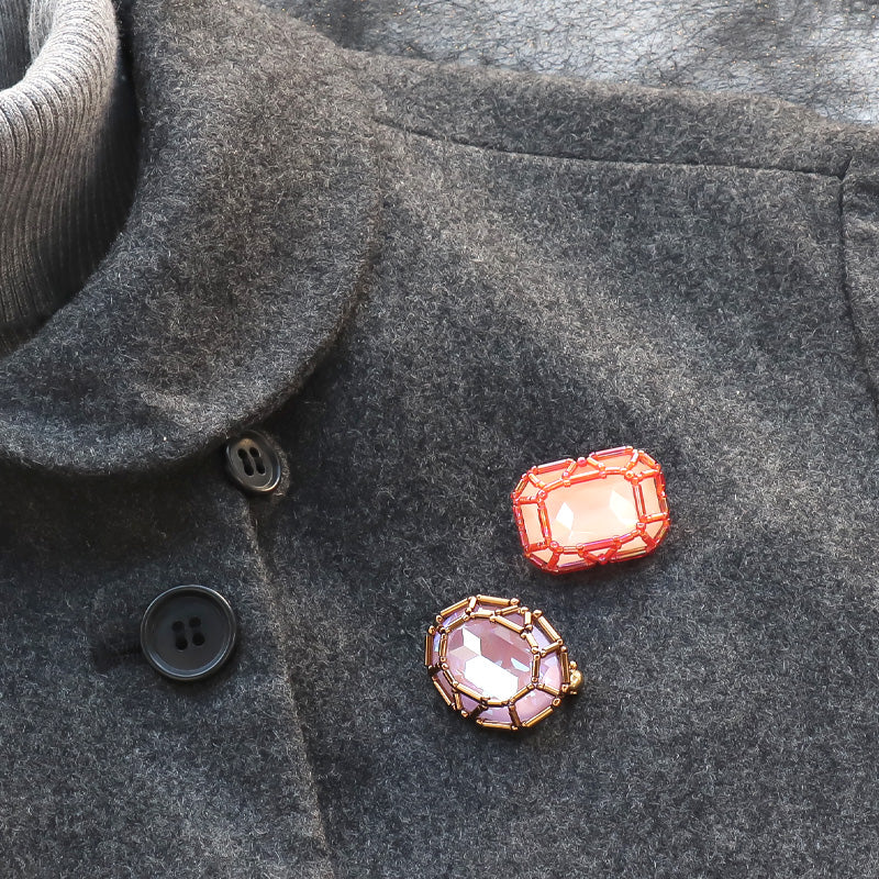 レシピNo.KR1302 貴和クリスタルの宝石編みブローチ2種