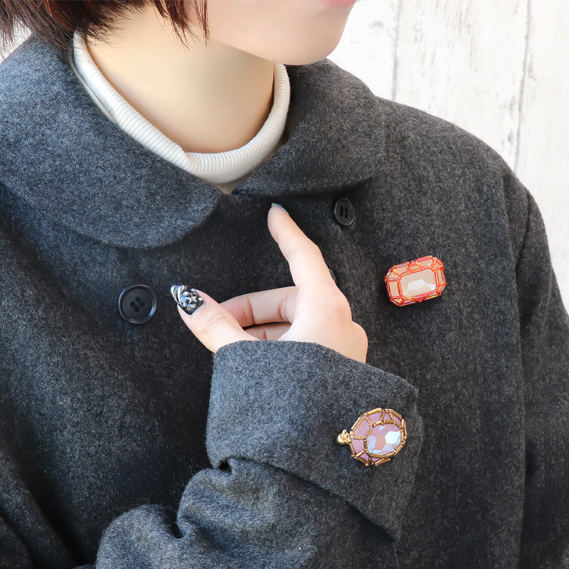 Recipe No.KR1302Kiwa crystals2 types of jeweled brooches