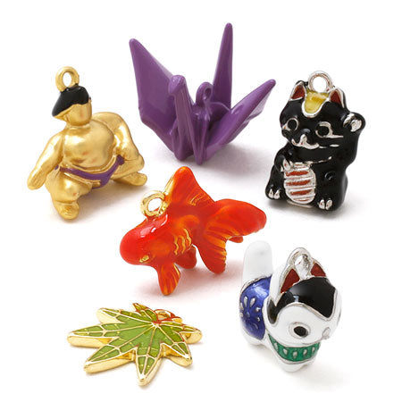 Charm Wafu Crane Gold