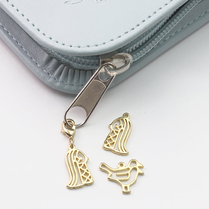 Silhouette charm Yogen no Tori Gold