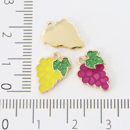 Charm red grapes, flat wine, red, red, G.