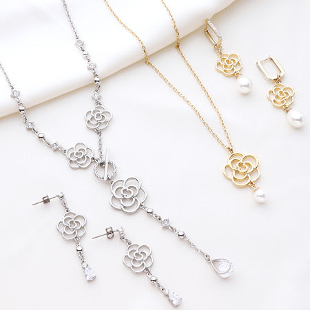 レシピNo.KR0584 スカシカメリアのネック&ピアス2種