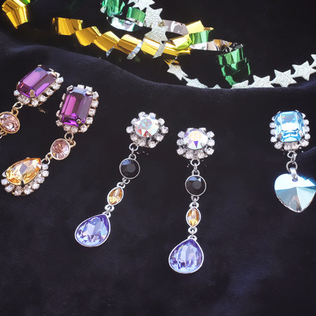 Recipe No.KR0636 Kiwa crystal continuous claw bijou earrings 3 types