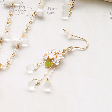 Recipe No.KR0733 Enjoying a rainy day Hydrangea and drop neck and earrings