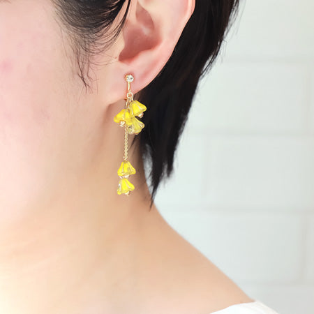 Recipe No.KR0754 4 types of Czech flower motif ear accessories