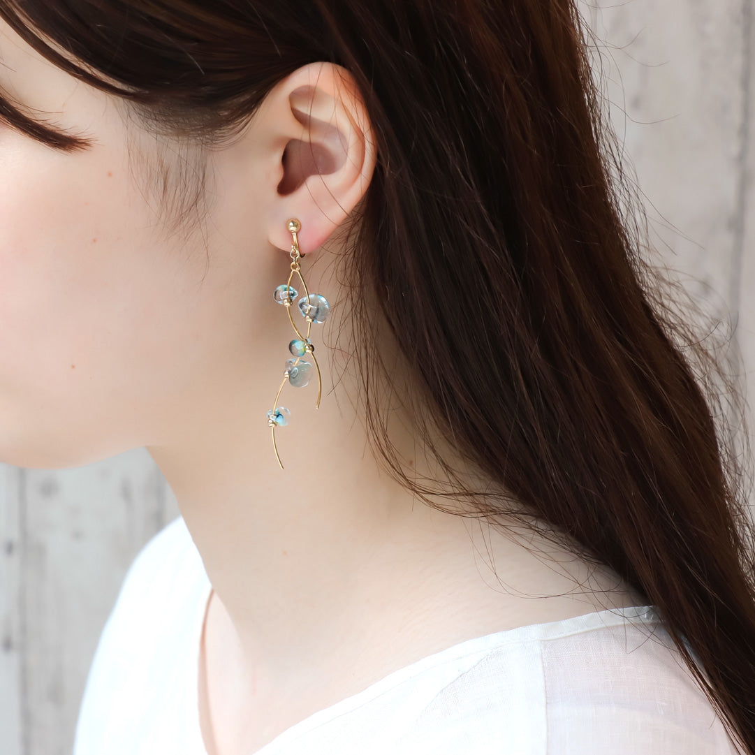 レシピNo.KR0816 ティアドロップビーズのスウィングイヤーアクセサリー2種