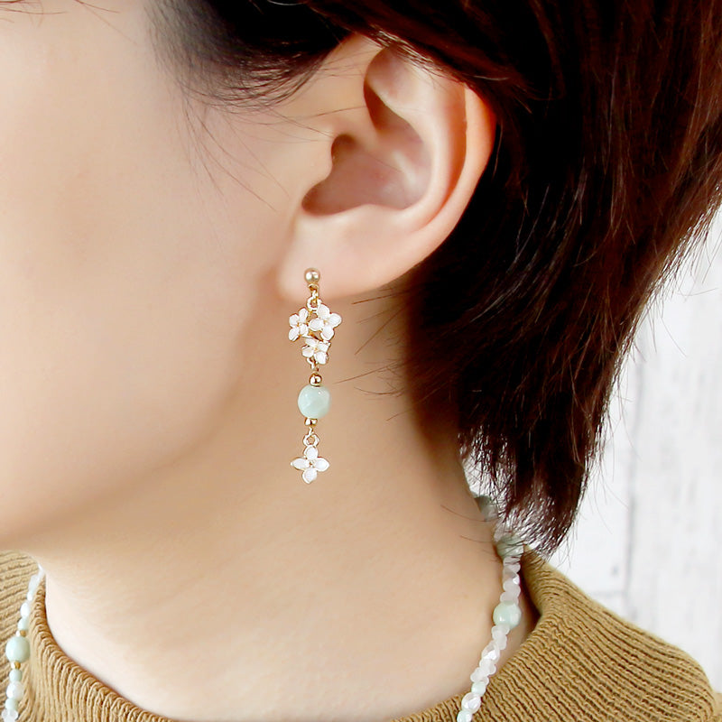 Recipe No.kr0869 Charm Ginmokusei and Czech Bead neck & earrings