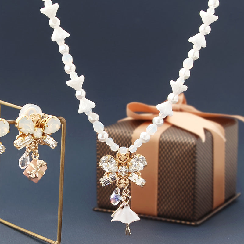 Recipe No.kr0875 Ballerina and biju ribbon neck & earrings