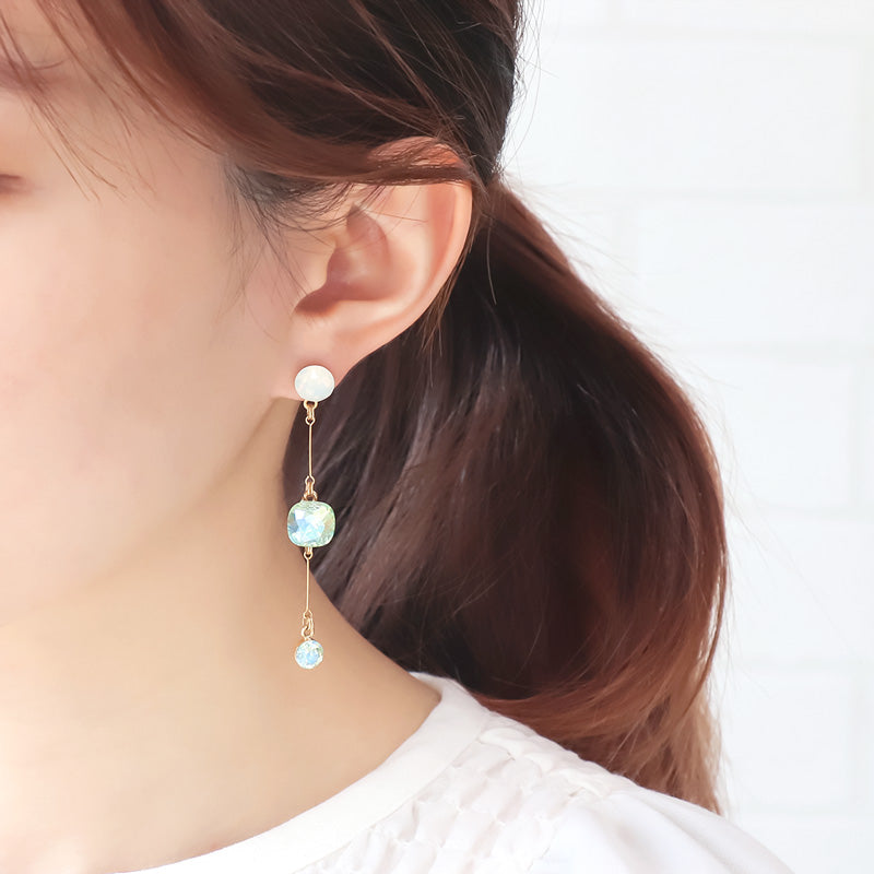 レシピNo.KR0959 貴和クリスタルのコネクトビジューピアス2種