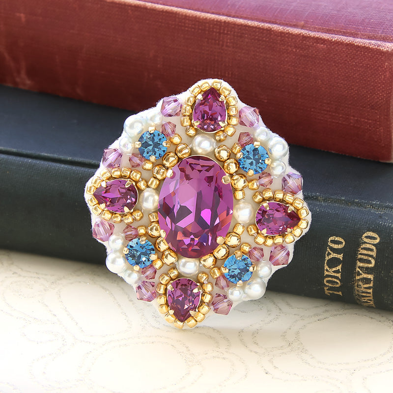 レシピNo.KR0988 貴和クリスタルのクラシカルビーズ刺繍ブローチ