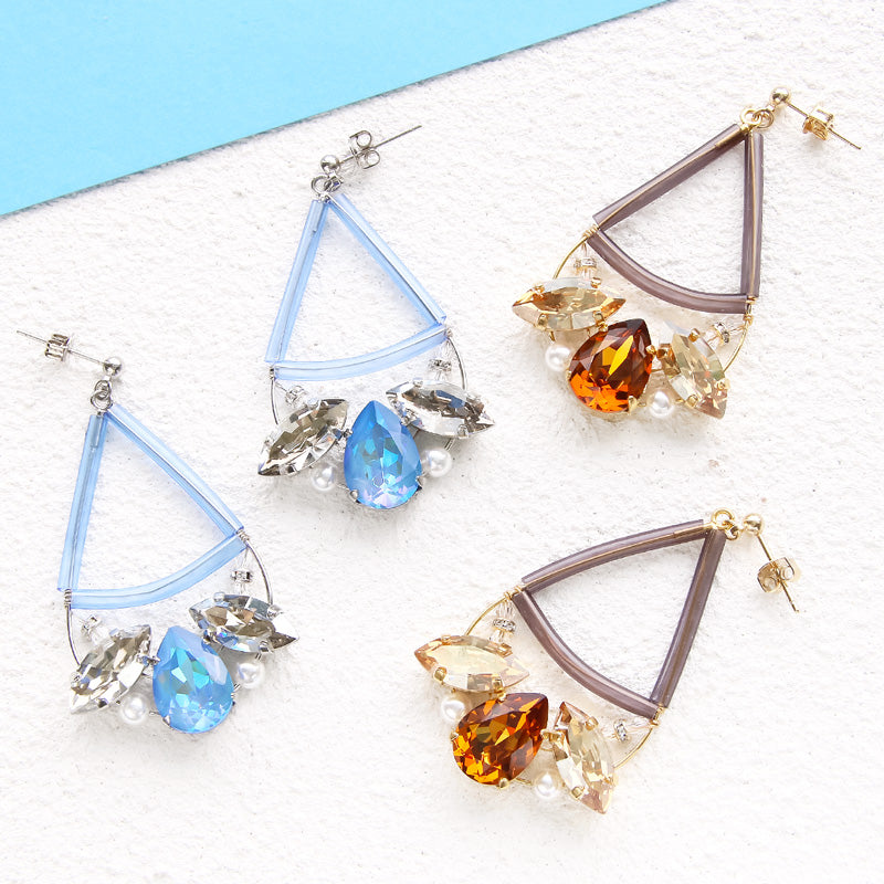 レシピNo.KR0990 PVCチューブと貴和クリスタルのビジューピアス
