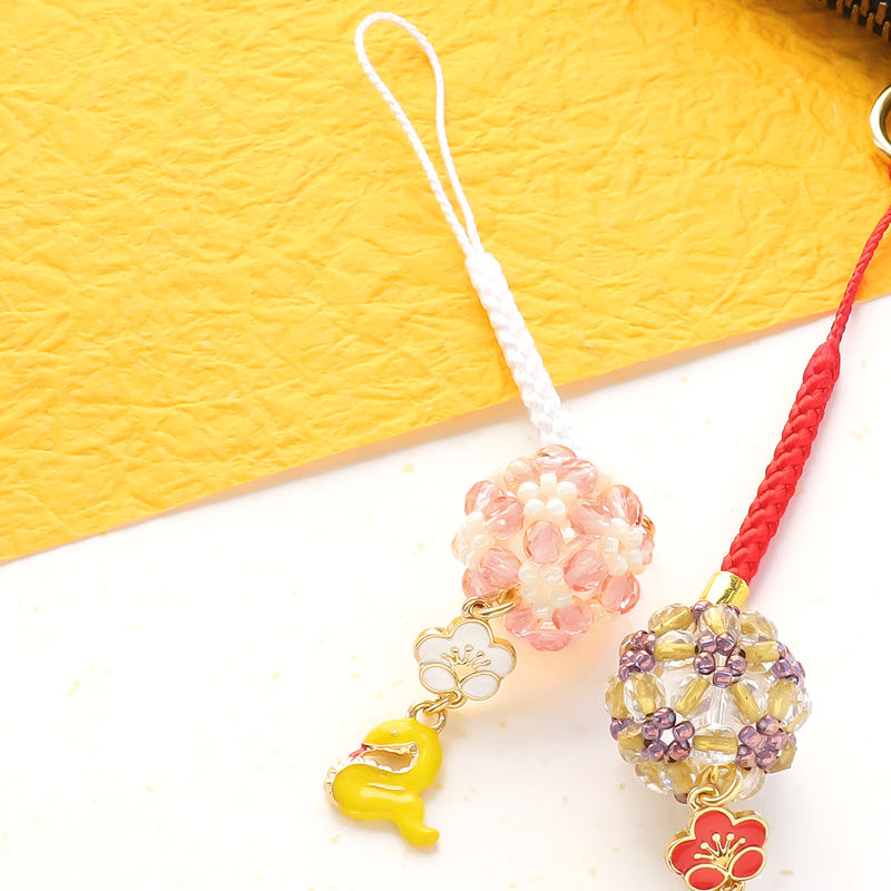 レシピNo.KR1045 干支チャーム巳と花てまりの根付紐ストラップ