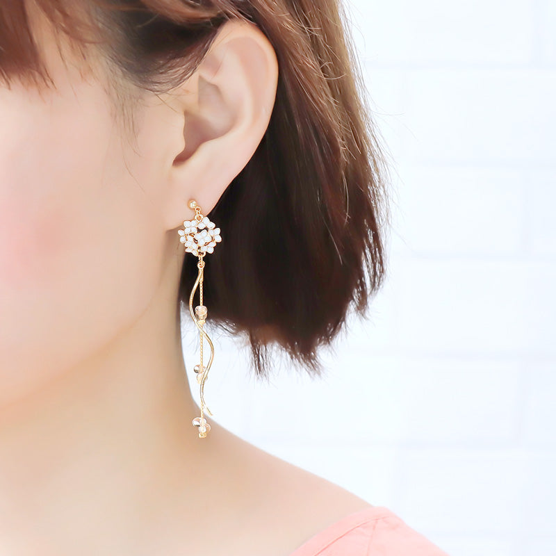 レシピNo.KR1191 チャーム紫陽花のピアス2種