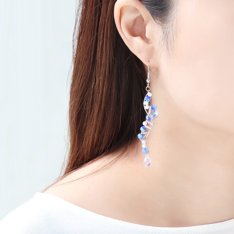 レシピNo.KR1230 チェコビーズラウンド&シズクの螺旋デザインピアス